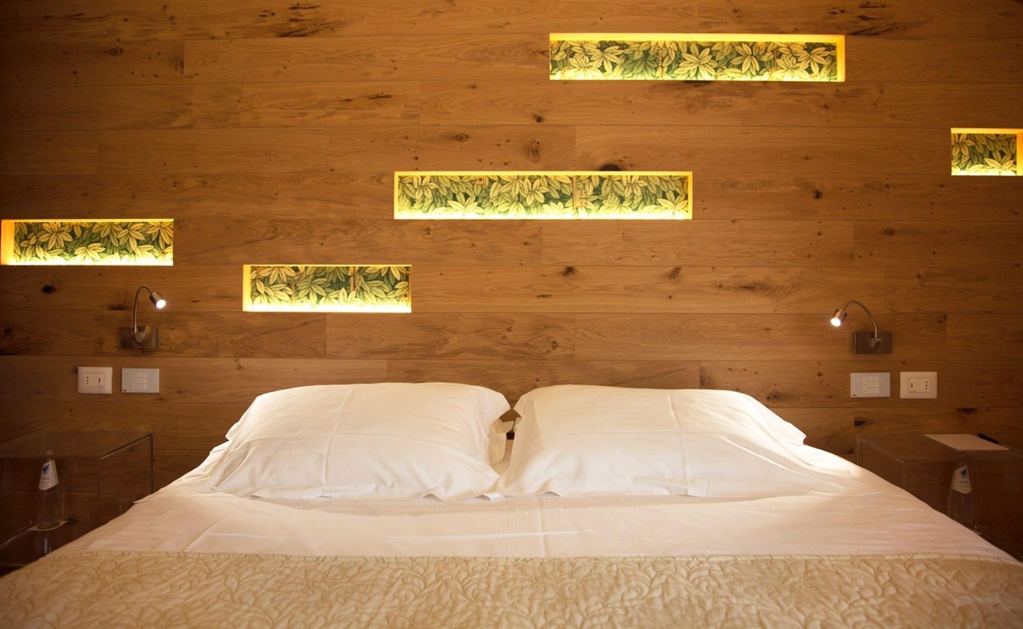 Astoria Hotel 4*
