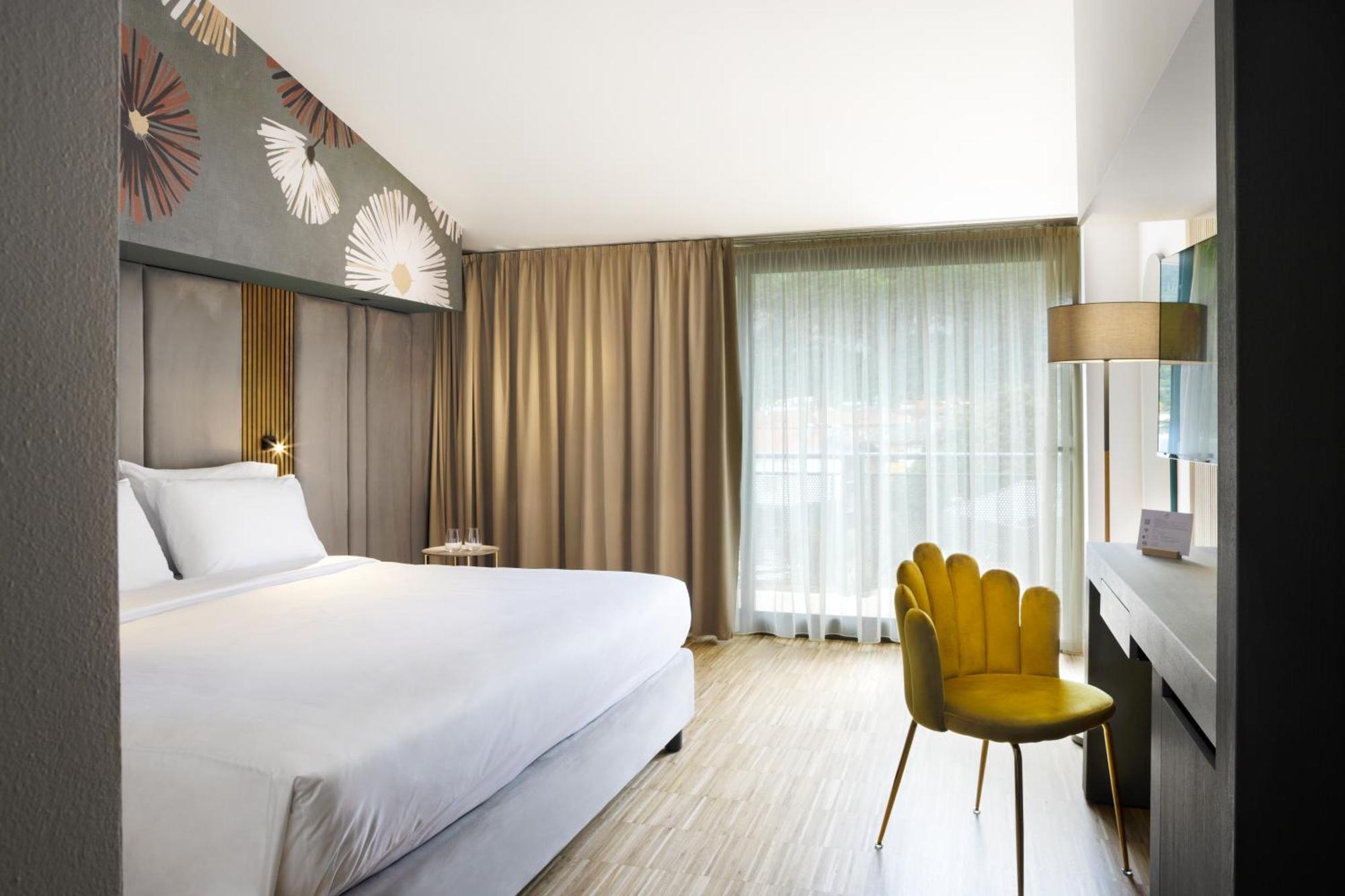 Astoria 4*
