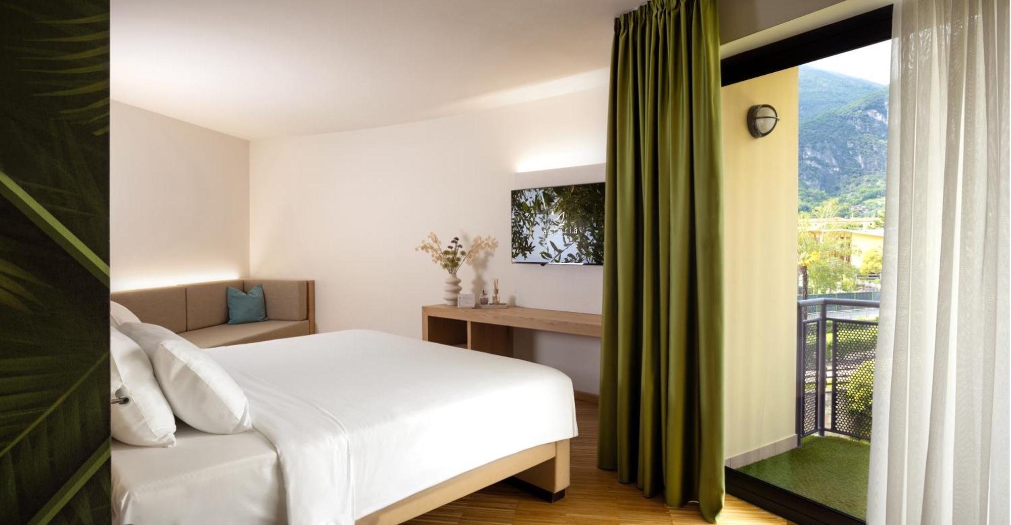 Astoria 4*