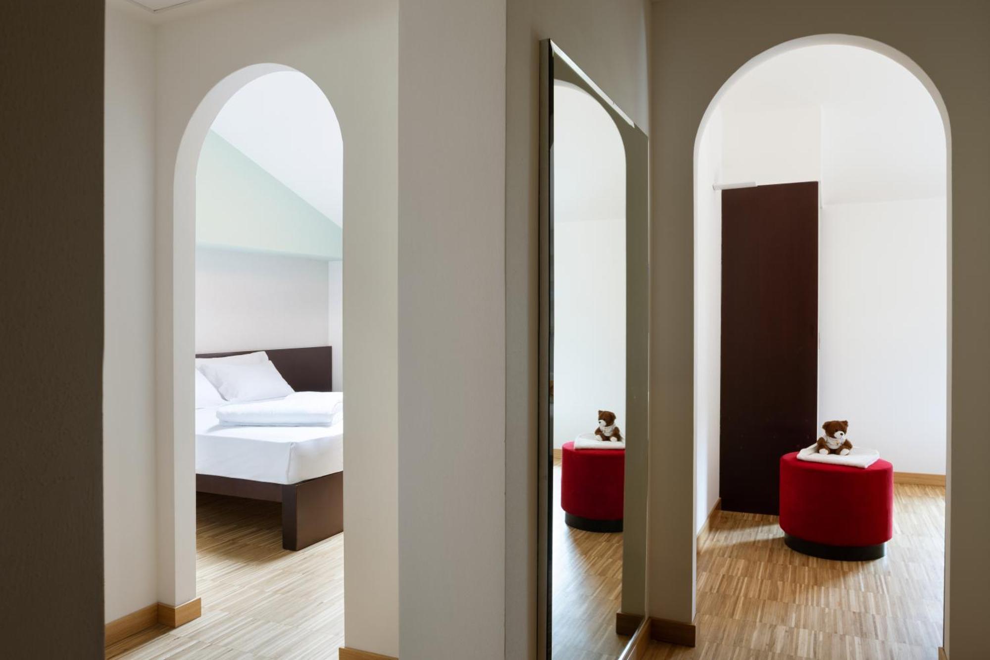 Astoria 4*